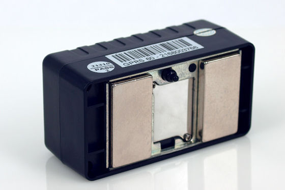 Portable Real Time GPS Tracking Devices , Long Life Battery Magnet SOS Cell Phone
