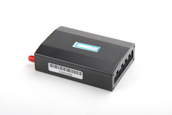 Fuel Senor Real Time GPS Car Tracker , Digital Portable GPS GSM Car Tracker